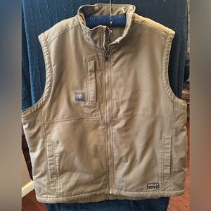 Ariat Men's Tan Vest